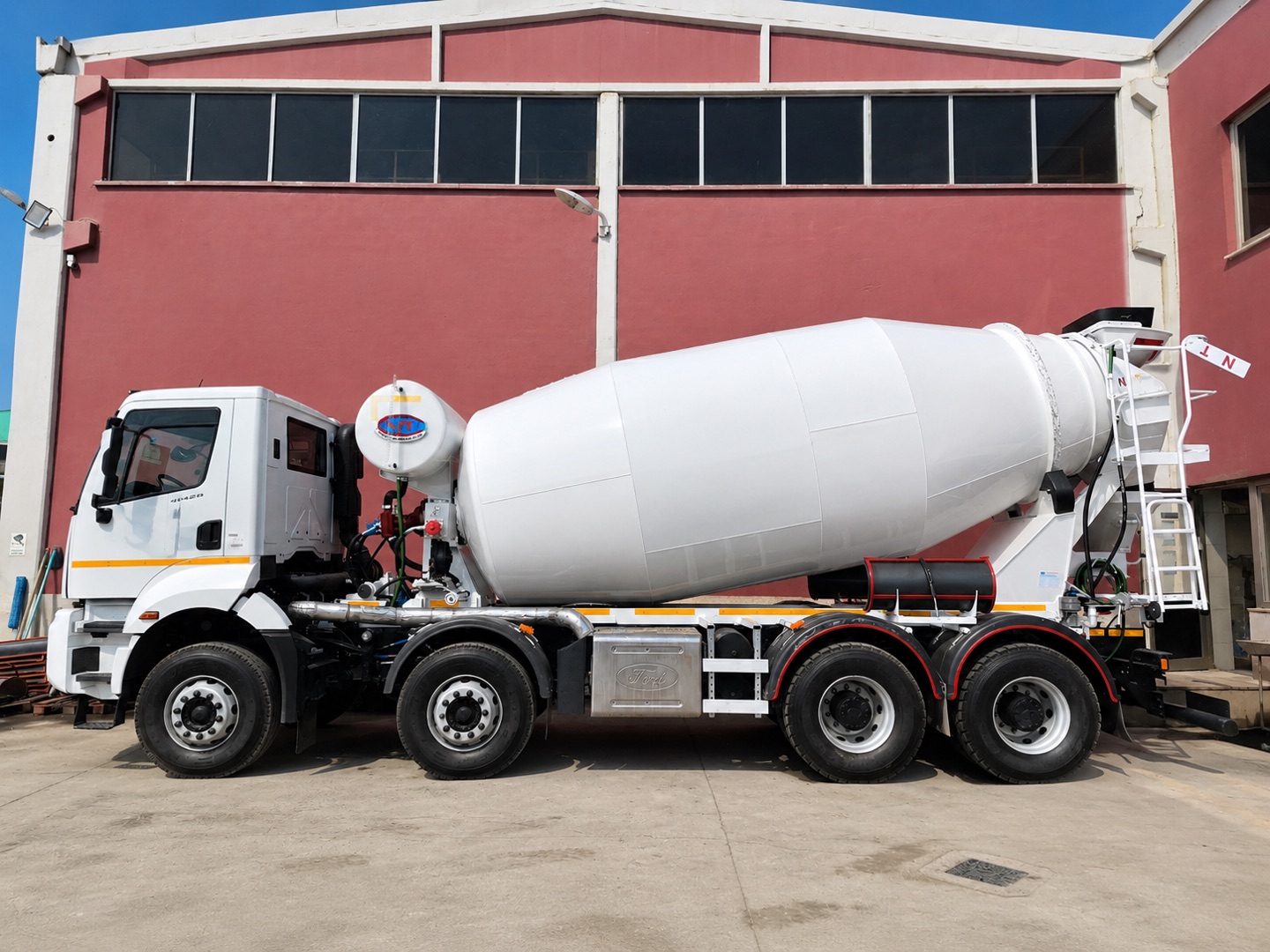 Lightweight Truck Mixer gallery 3